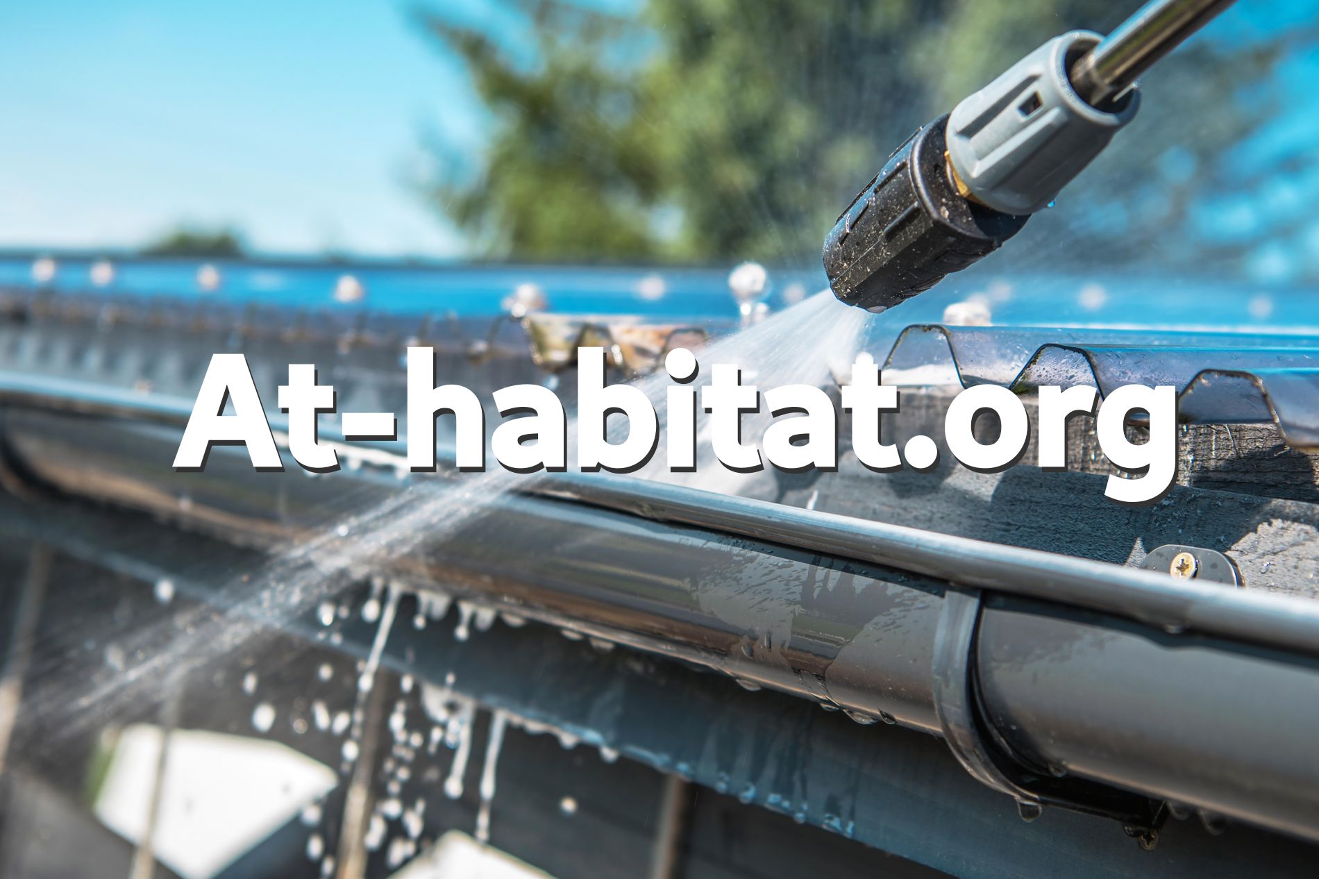 Couvreur Talence 33400 : nettoyage toiture par AT HABITAT